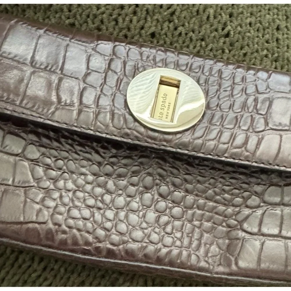 KATE‎ SPADE NY Croc Embossed Cyndy Brown leather turn lock wallet Wrist Clutch
